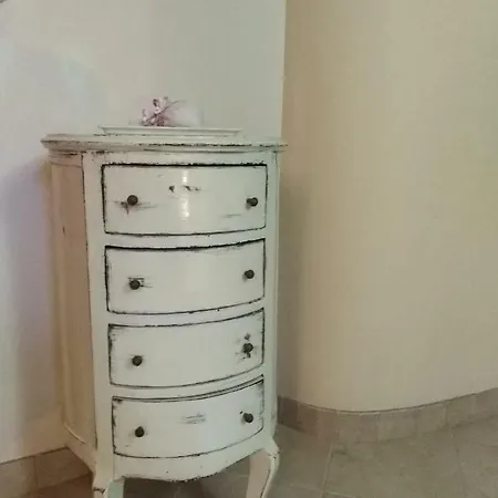 فيلة La Casa Di Pezze *